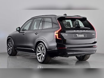 Used Volvo XC90 2025 for sale - 76233919: Photo 2