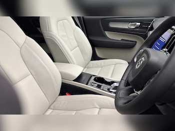 Used Volvo XC40 2025 for sale - 77504293: Photo