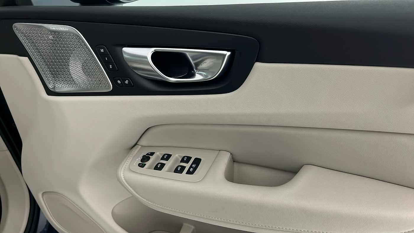 Used Volvo XC60 2025 for sale - 76750105: Photo 32