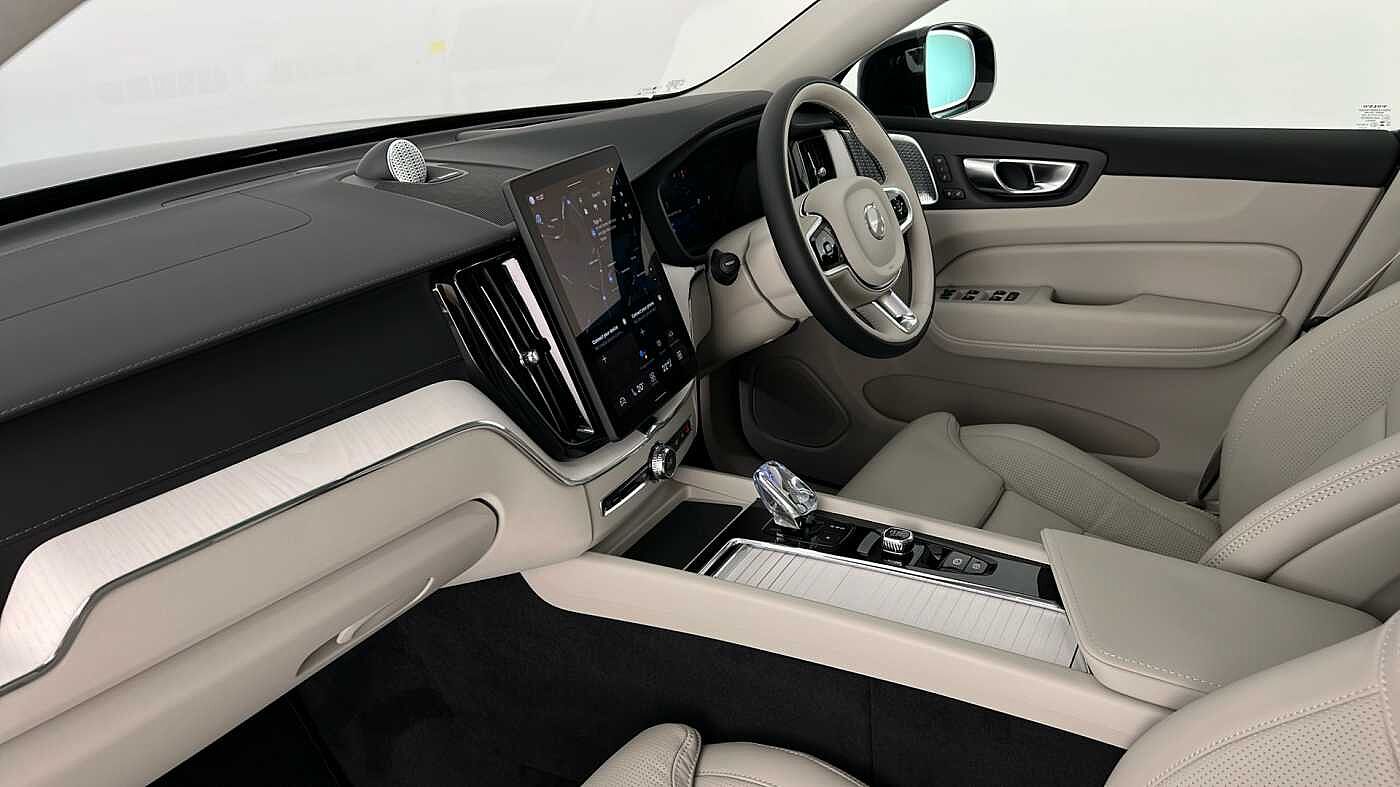 Used Volvo XC60 2025 for sale - 76750105: Photo 9