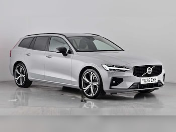 2025 - 2.0 B4P Ultra Dark 5dr Auto