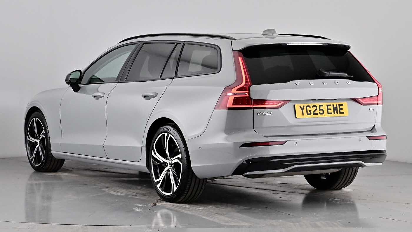 Used Volvo V60 2025 for sale - 76664382: Photo 2