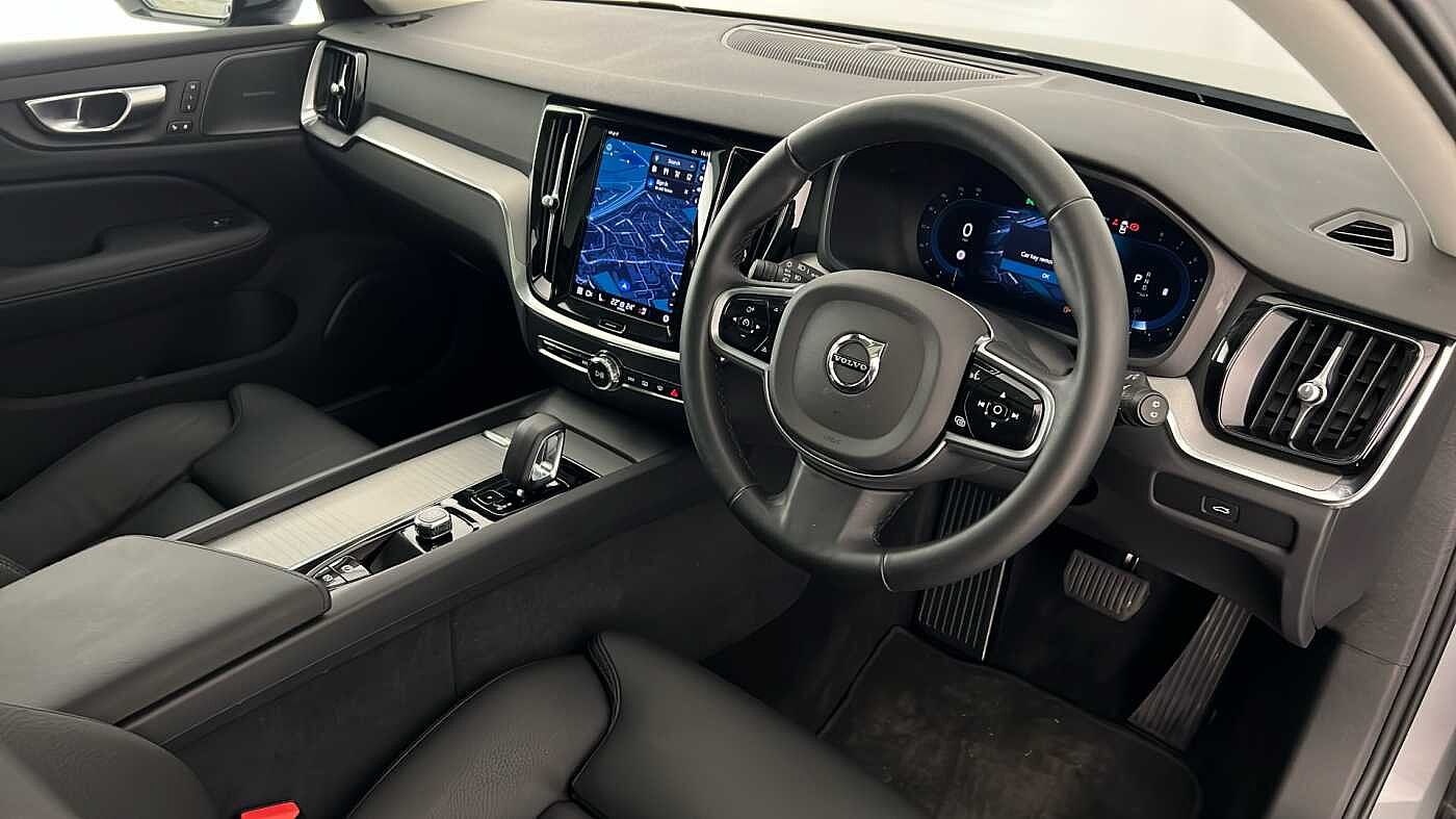 Used Volvo V60 2025 for sale - 76664382: Photo 3