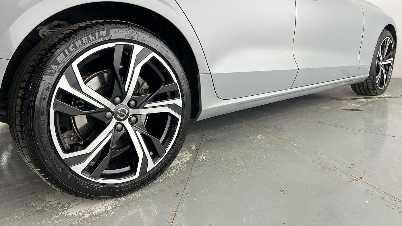 Used Volvo V60 2025 for sale - 76664382: Photo 31