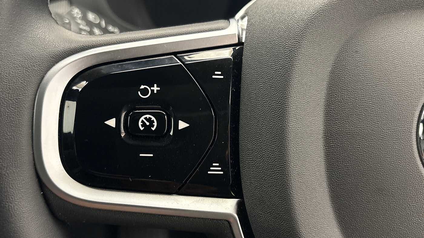Used Volvo XC60 2025 for sale - 76098012: Photo 31