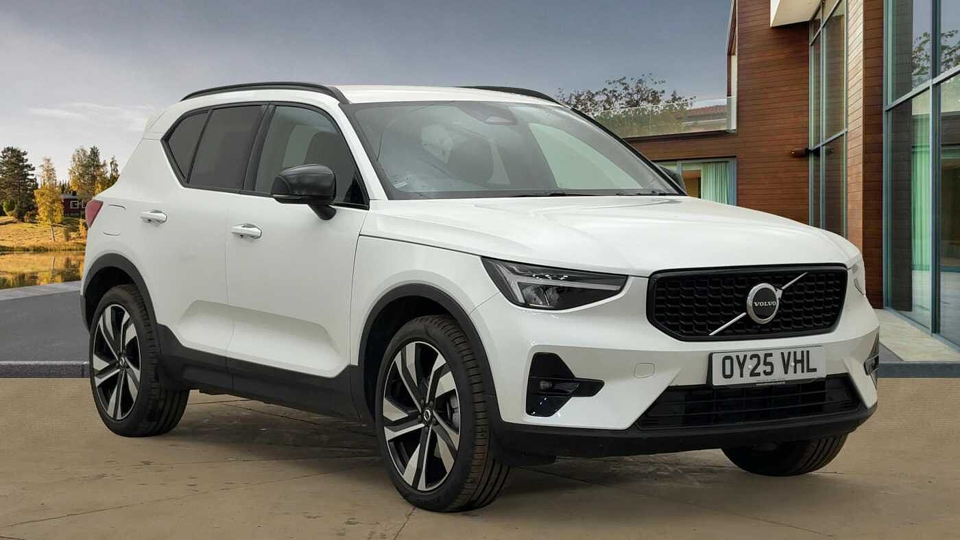 Used Volvo XC40 2025 for sale - 76796384: Photo 1