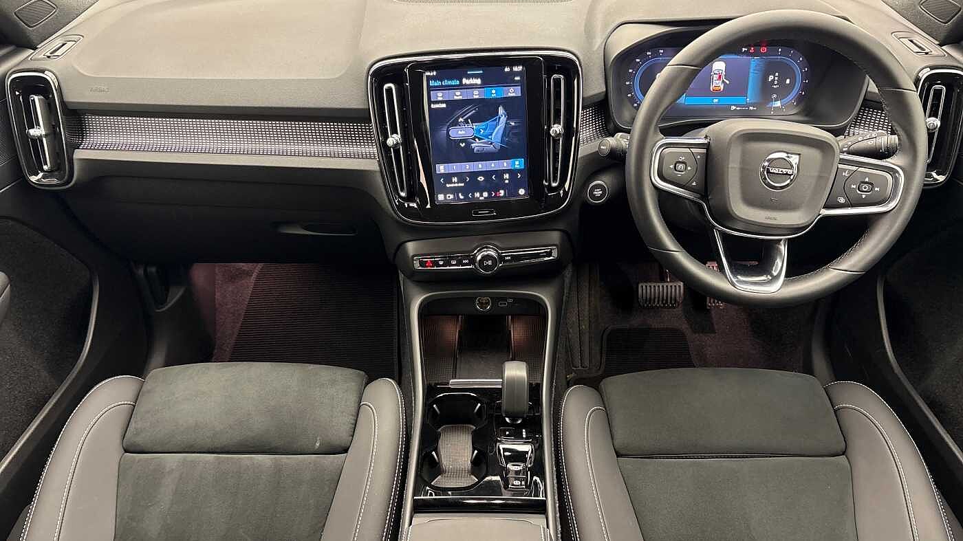 Used Volvo XC40 2025 for sale - 76796384: Photo 10