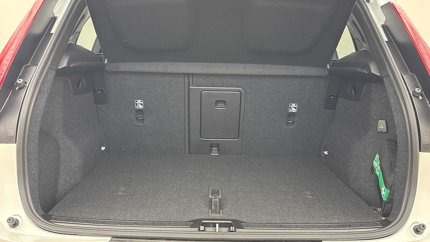 Used Volvo XC40 2025 for sale - 76796384: Photo 14