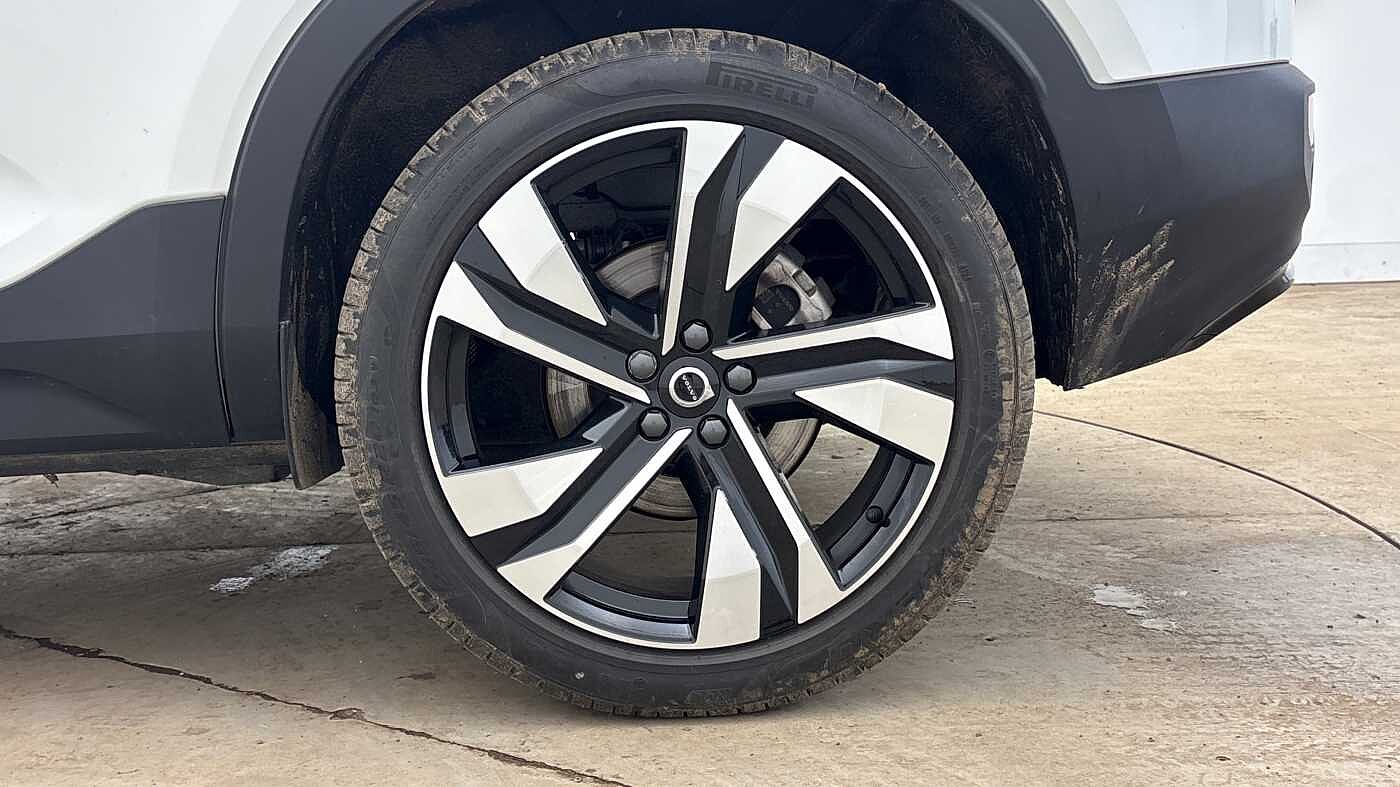 Used Volvo XC40 2025 for sale - 76796384: Photo 15