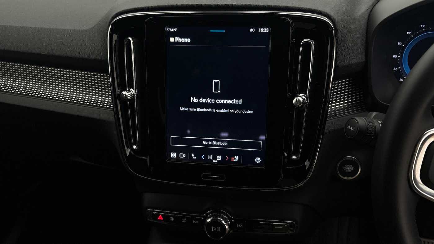 Used Volvo XC40 2025 for sale - 76796384: Photo 33