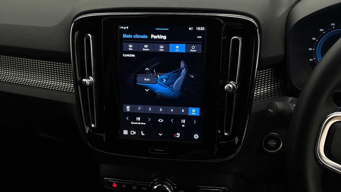 Used Volvo XC40 2025 for sale - 76796384: Photo 34