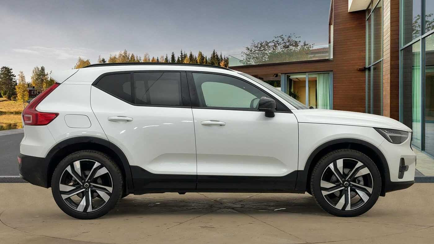 Used Volvo XC40 2025 for sale - 76796384: Photo 4
