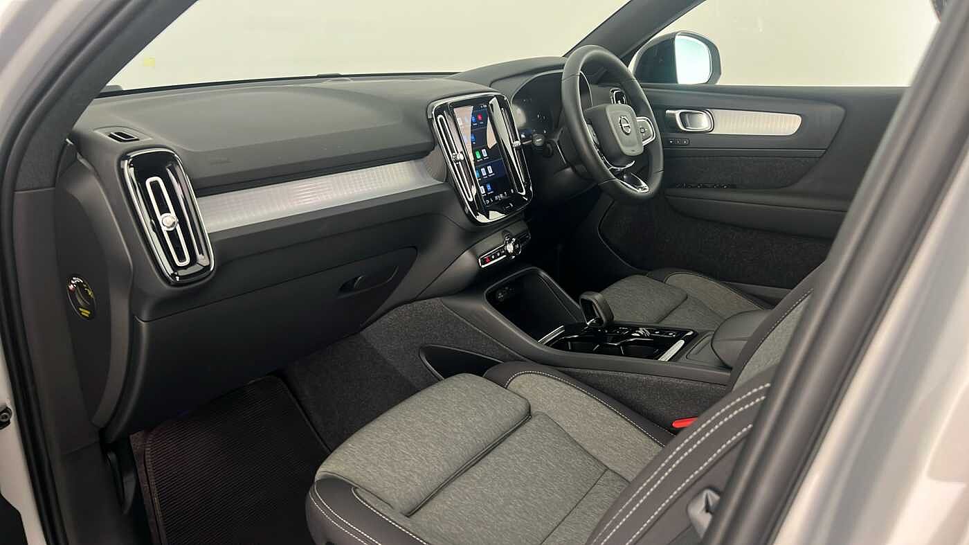 Used Volvo XC40 2023 for sale - 76104260: Photo 10