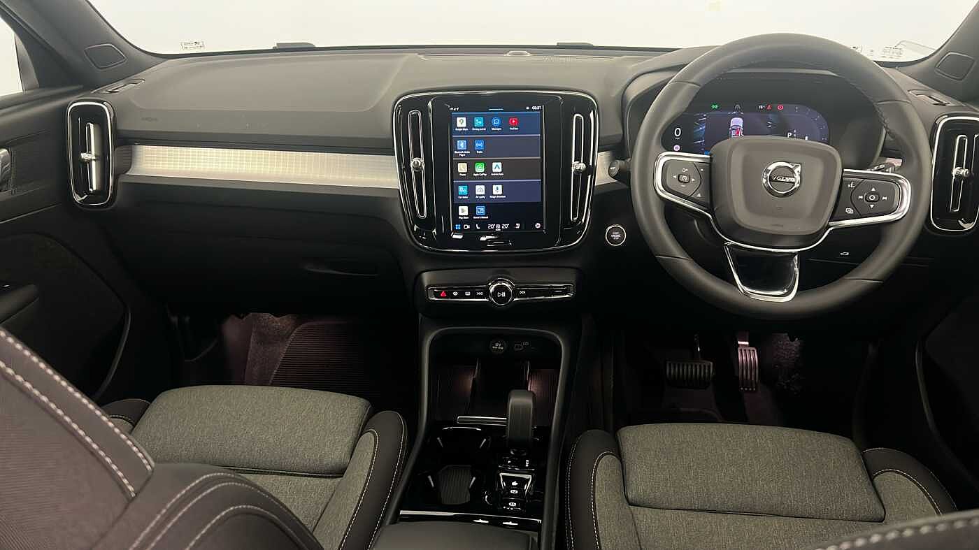 Used Volvo XC40 2023 for sale - 76104260: Photo 11