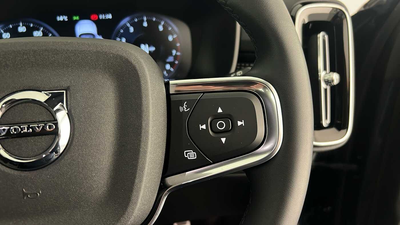 Used Volvo XC40 2021 for sale - 76172357: Photo 19