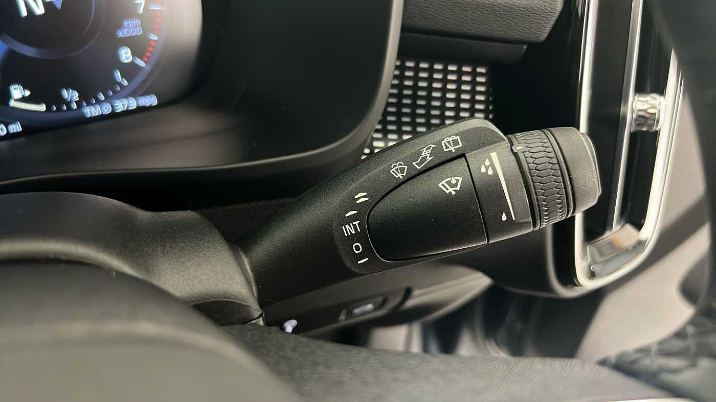 Used Volvo XC40 2021 for sale - 76172357: Photo 34