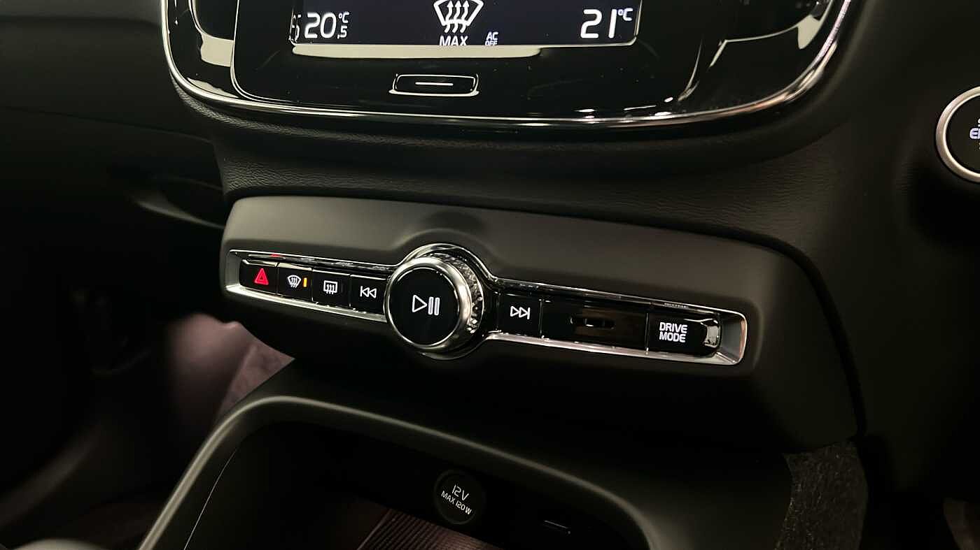 Used Volvo XC40 2021 for sale - 76172357: Photo 39