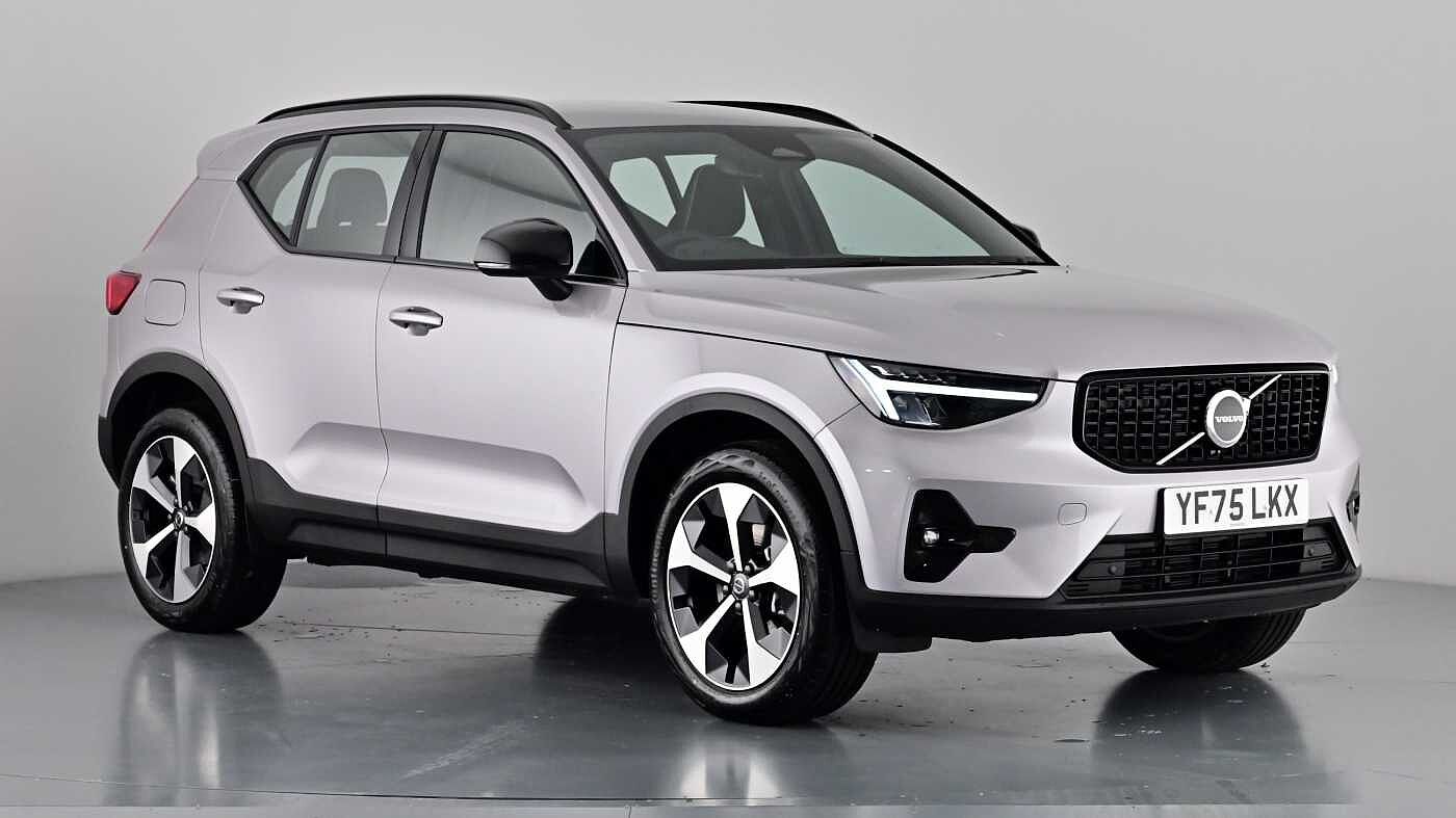 Used Volvo XC40 2025 for sale - 76780329: Photo 1