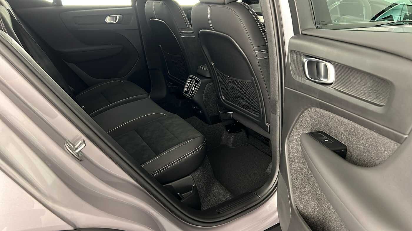 Used Volvo XC40 2025 for sale - 76780329: Photo 15