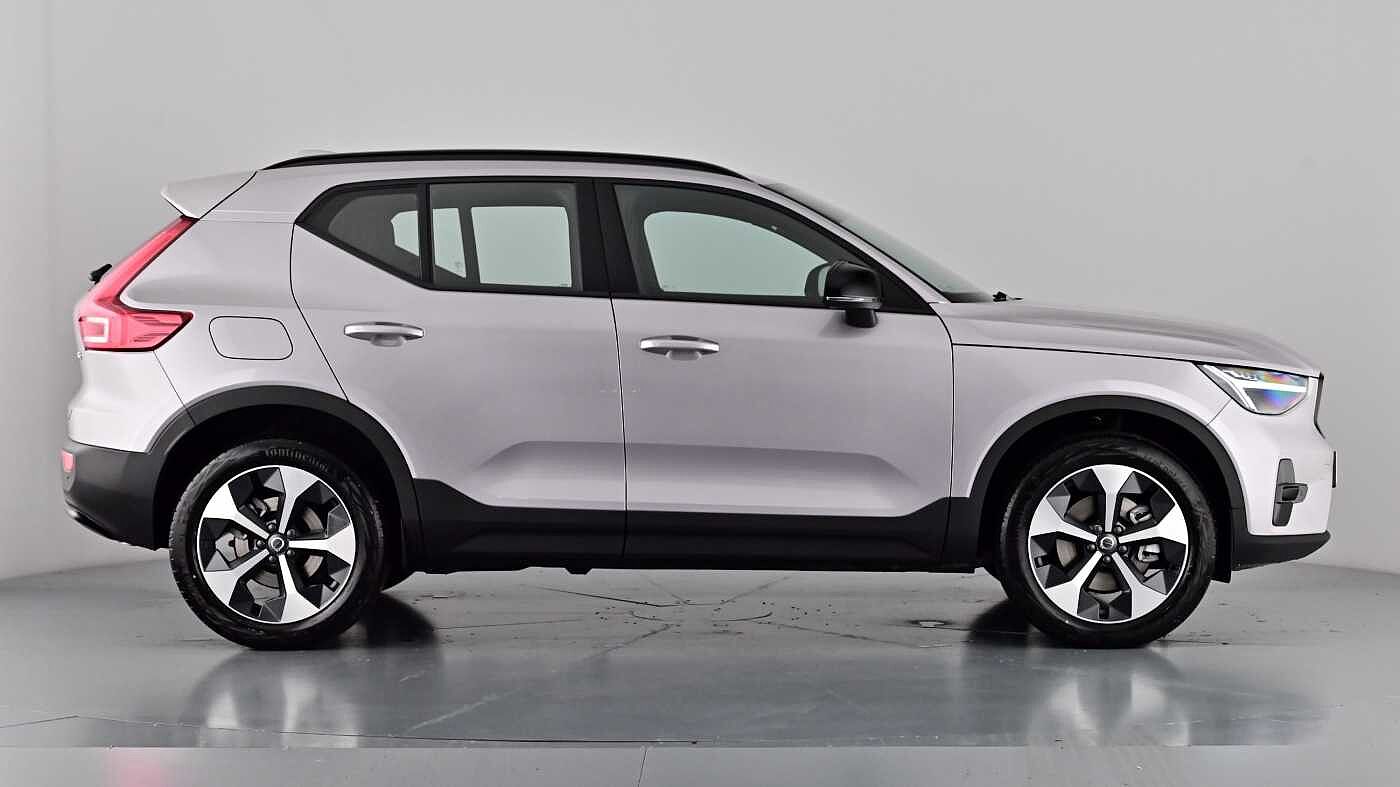 Used Volvo XC40 2025 for sale - 76780329: Photo 3