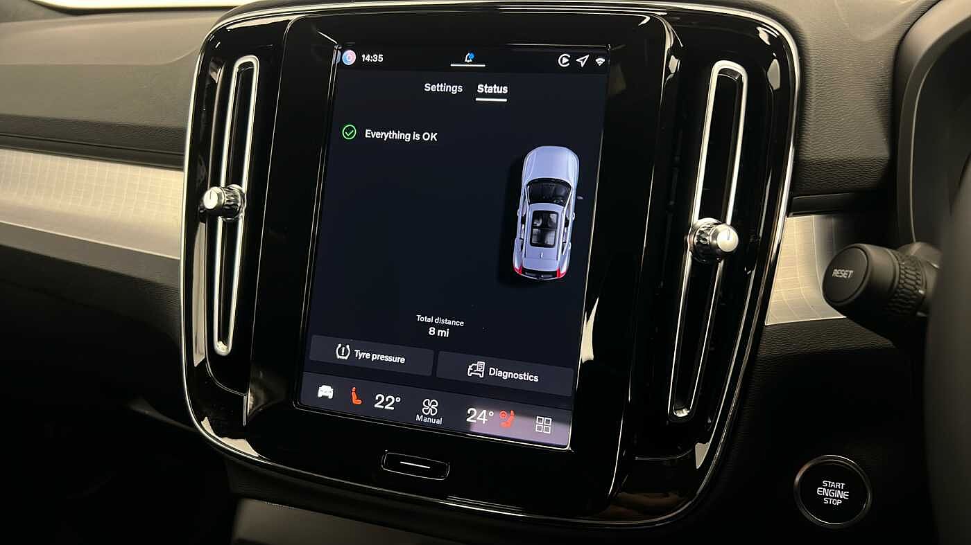 Used Volvo XC40 2025 for sale - 76780329: Photo 45