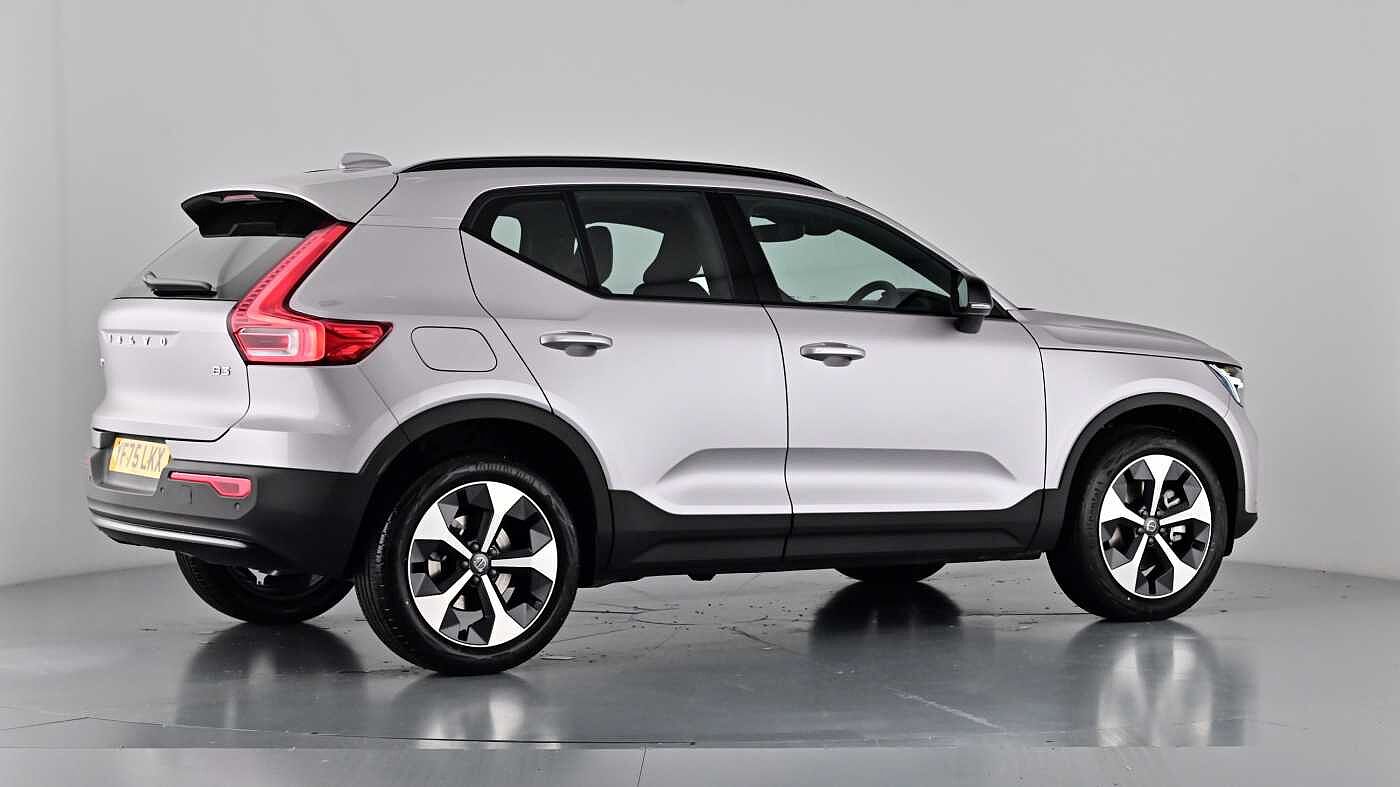 Used Volvo XC40 2025 for sale - 76780329: Photo 75