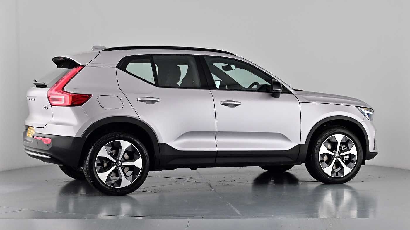 Used Volvo XC40 2025 for sale - 76780329: Photo 76