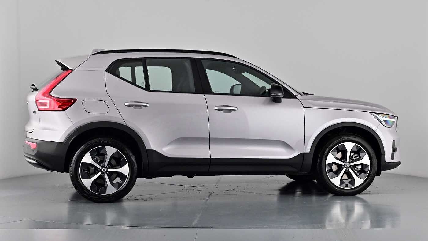 Used Volvo XC40 2025 for sale - 76780329: Photo 77