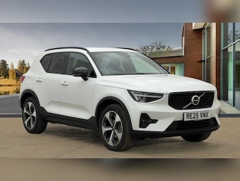 Used Volvo XC40 2025 for sale - 76507565: Photo