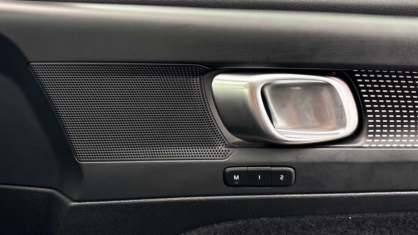 Used Volvo XC40 2025 for sale - 76507565: Photo 25