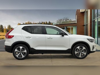 Used Volvo XC40 2025 for sale - 76507565: Photo