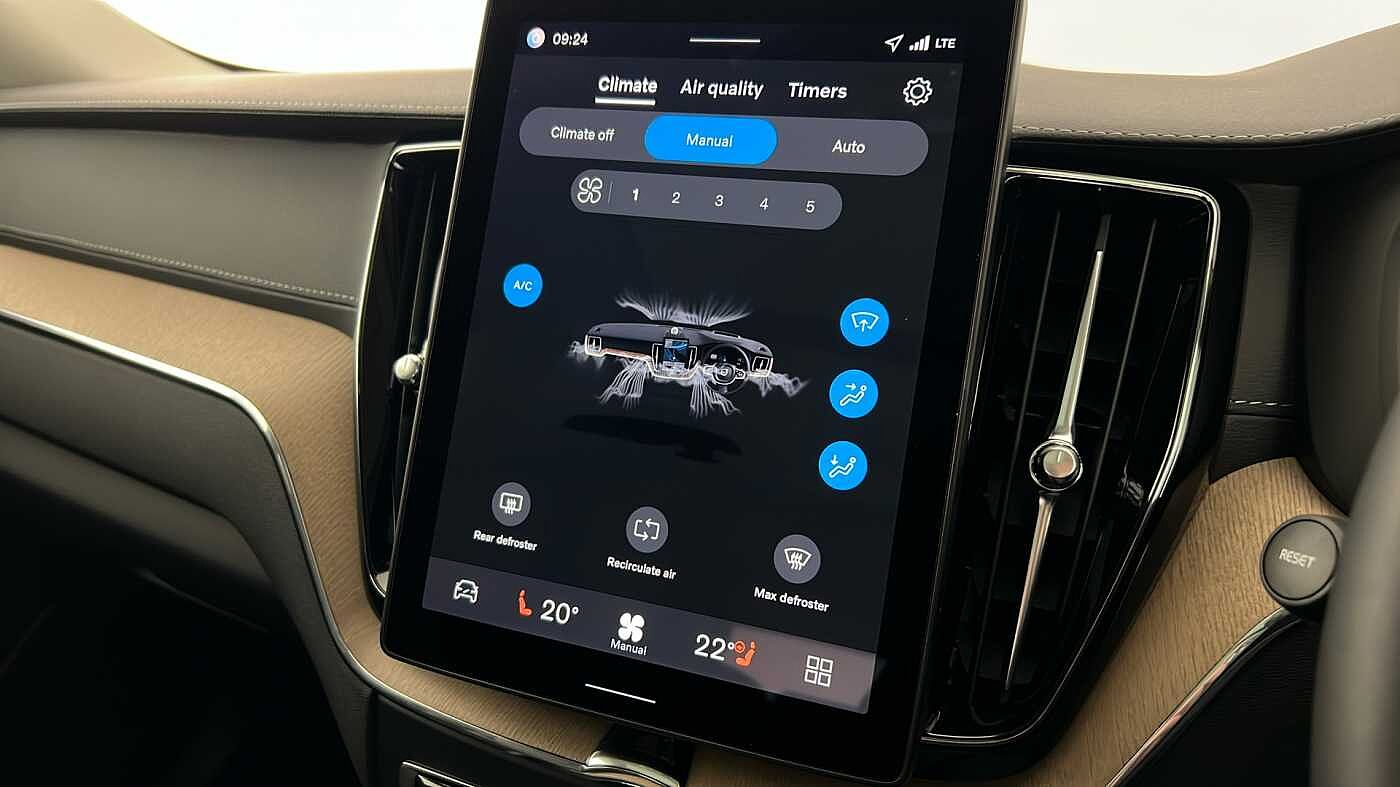 Used Volvo XC60 2025 for sale - 76738105: Photo 22