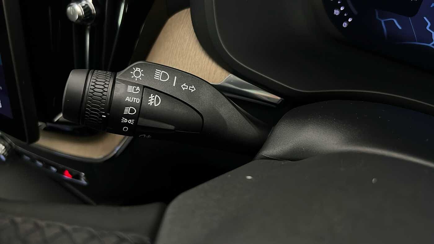 Used Volvo XC60 2025 for sale - 76738105: Photo 41