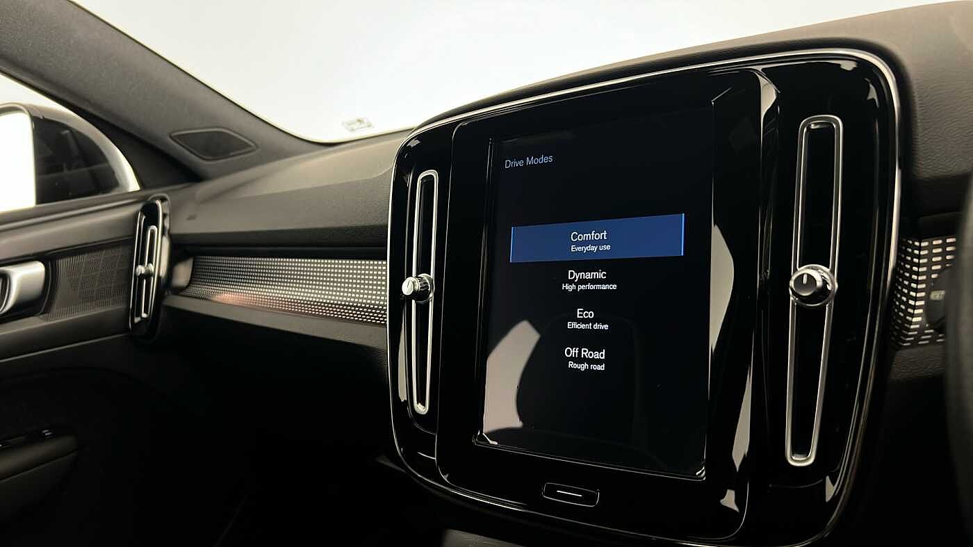 Used Volvo XC40 2020 for sale - 77047547: Photo 26