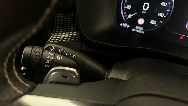 Used Volvo XC40 2018 for sale - 76208727: Photo 27