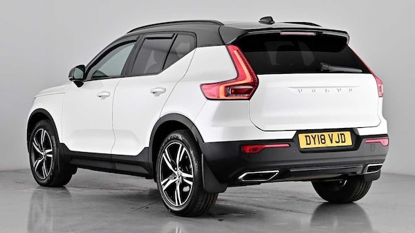 Used Volvo XC40 2018 for sale - 76208727: Photo 2