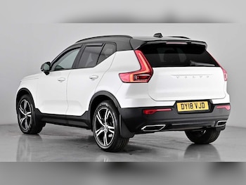 Used Volvo XC40 2018 for sale - 76208727: Photo 2