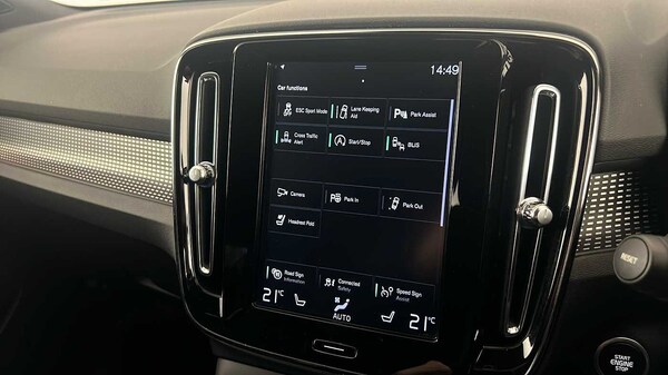 Used Volvo XC40 2018 for sale - 76208727: Photo 30