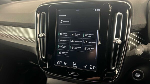 Used Volvo XC40 2018 for sale - 76208727: Photo 31