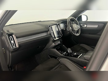Used Volvo XC40 2018 for sale - 76208727: Photo 3