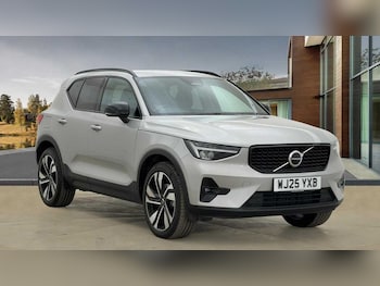 Used Volvo XC40 2025 for sale - 76097995: Photo