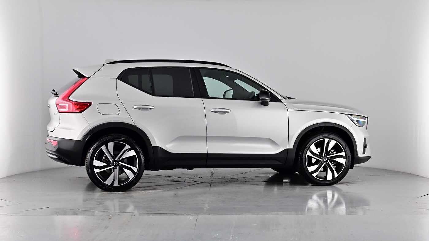 Used Volvo XC40 2025 for sale - 76097995: Photo 40