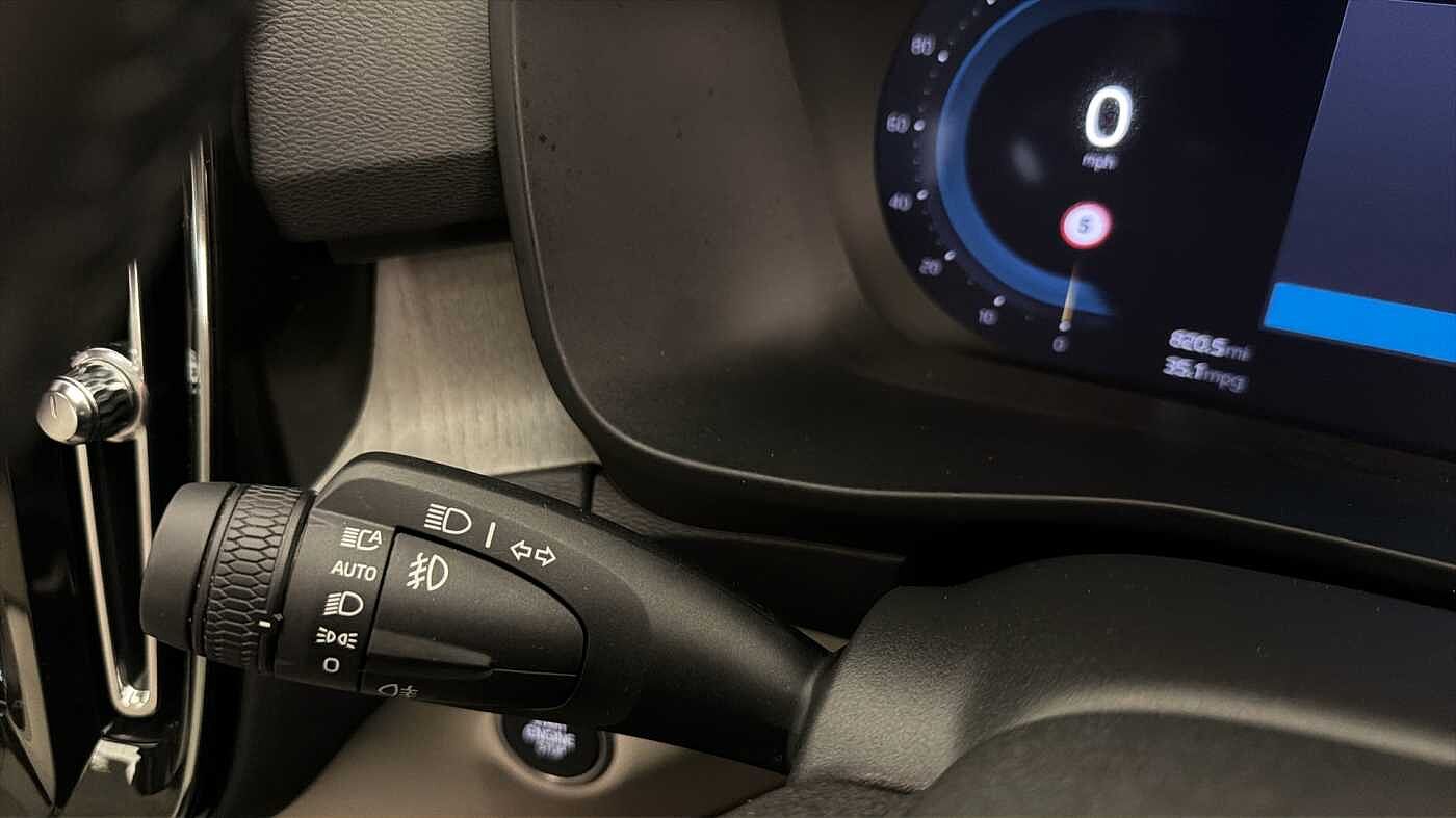 Used Volvo XC40 2025 for sale - 77702725: Photo 38