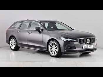 2021 - Momentum B4 mild hybrid Adaptive Cruise Keyless Rear Camera Power Drivers 5-Door