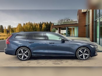 Used Volvo V60 2025 for sale - 77380986: Photo