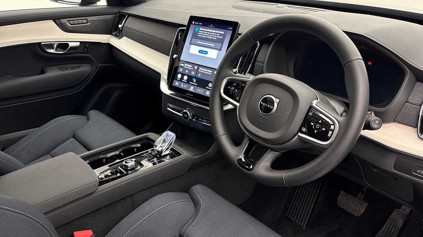 Used Volvo XC90 2025 for sale - 76568102: Photo 3