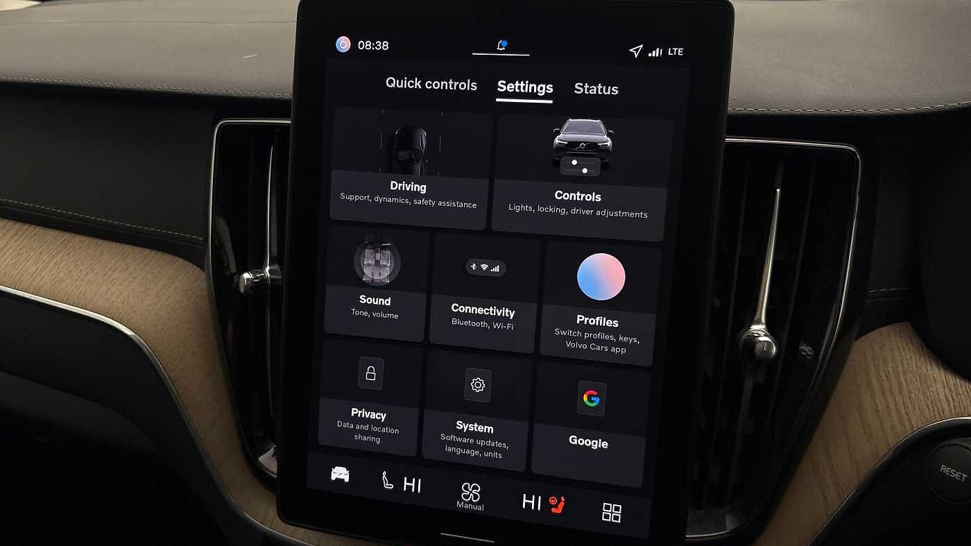 Used Volvo XC60 2025 for sale - 77797813: Photo 15