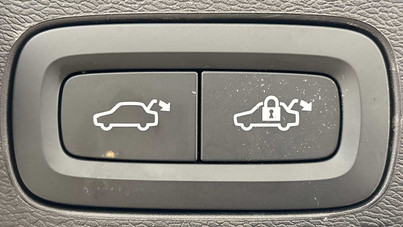 Used Volvo XC60 2025 for sale - 76519484: Photo 18