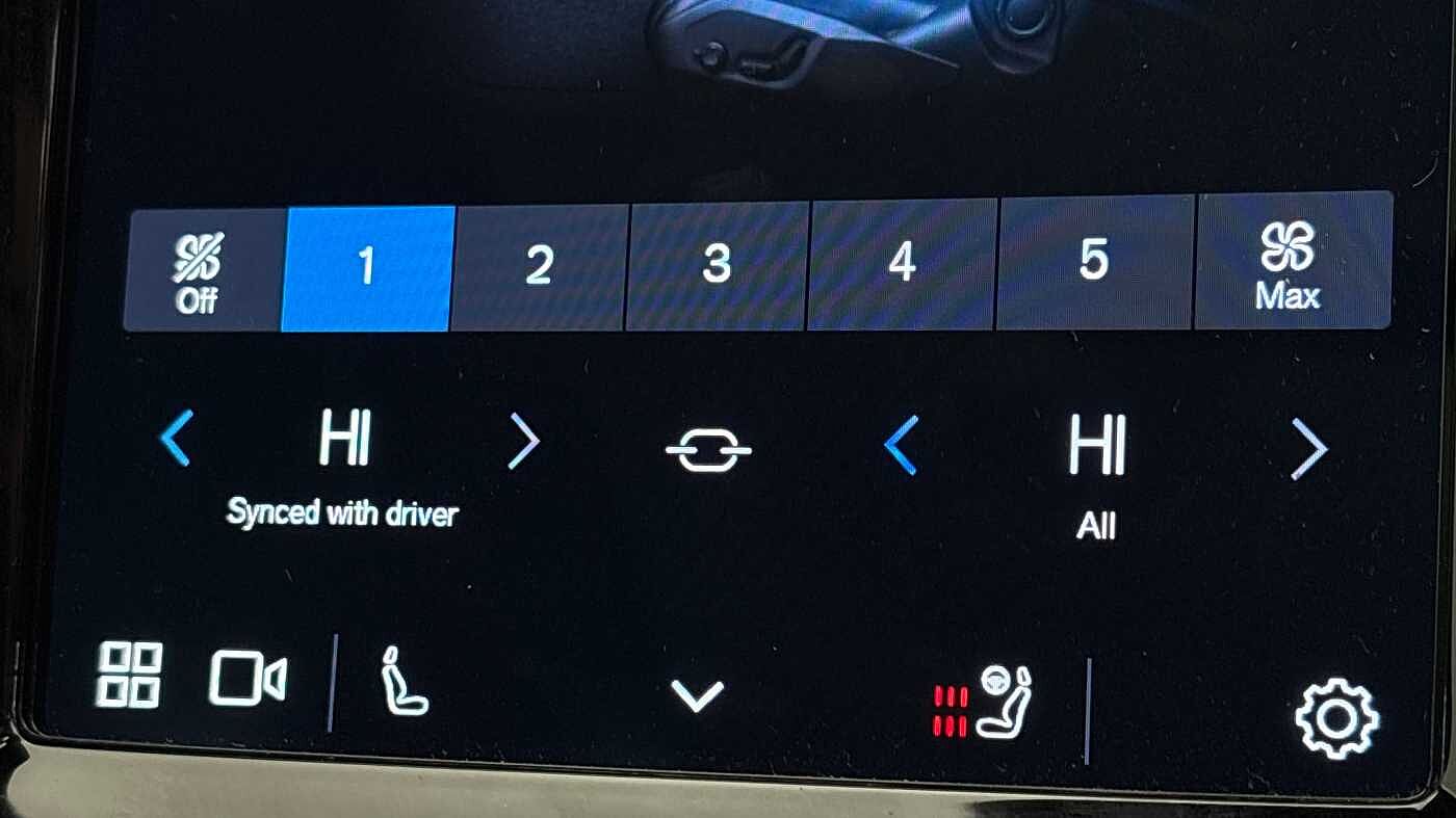 Used Volvo XC60 2025 for sale - 76519484: Photo 40