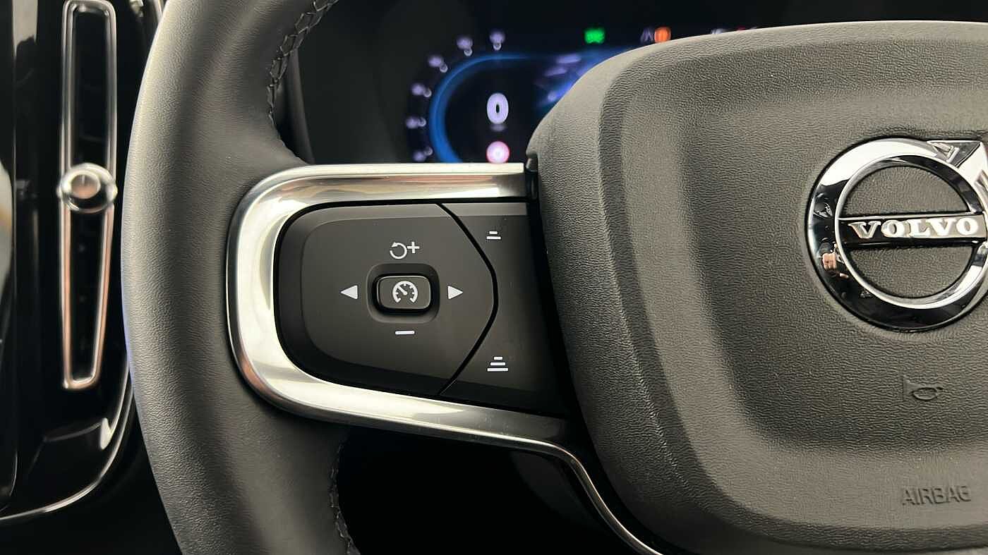 Used Volvo XC40 2023 for sale - 77235493: Photo 19